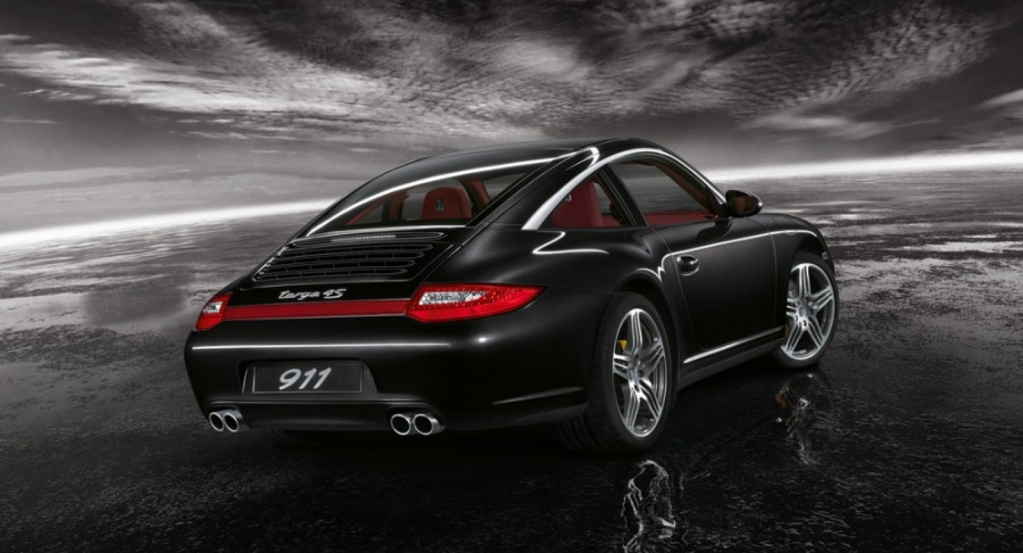 Дизайнеры из Porsche Classic восстановили уникальный спорткар 911 Targa 1972 года