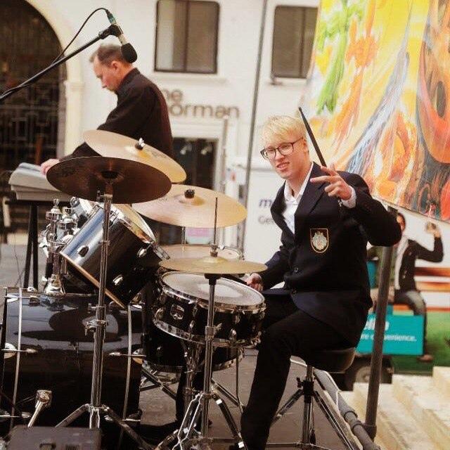 Иван Харатьян