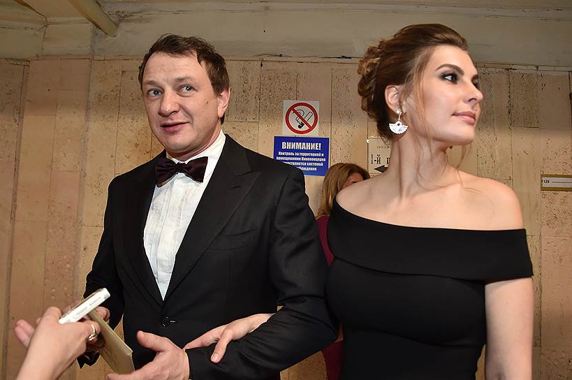 Марат Башаров: Мы не разводимся, мы с супругой так стебемся над вами Марат Башаров: Мы не разводимся, мы с супругой так стебемся над вами