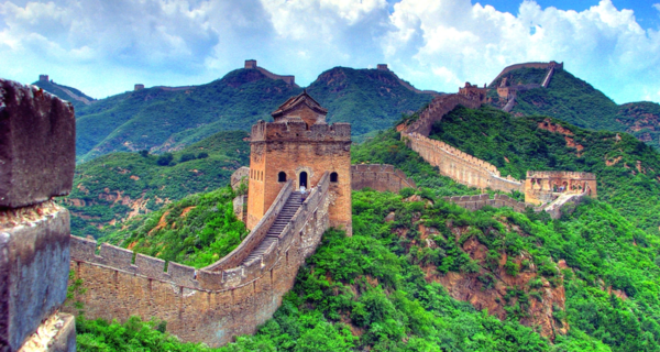 В древности Китай защищался с помощью Великой стены, сегодня методы иные