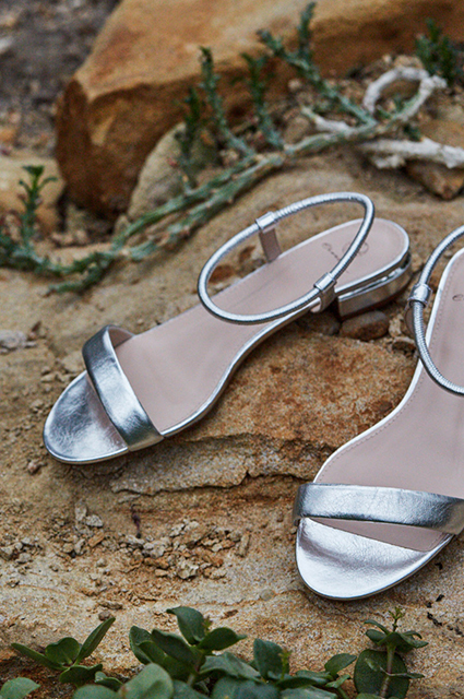 Главная деталь: выбираем аксессуары на любой вкус из новых лукбуков Главная деталь: выбираем аксессуары на любой вкус из новых лукбуков Лукбук