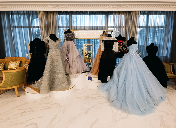 Эвелина Хромченко, Евгений Плющенко и другие на ужине и выставке платьев Яны Рудковской Эвелина Хромченко, Евгений Плющенко и другие на ужине и выставке платьев Яны Рудковской Звезды,Новости о звездах