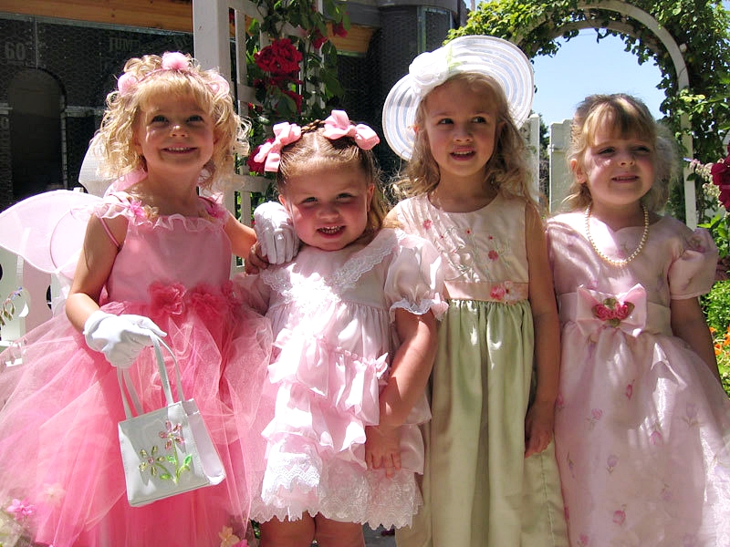 Над этой малышкой подшучивали в школе из-за лишнего веса — но сегодня её не узнать 