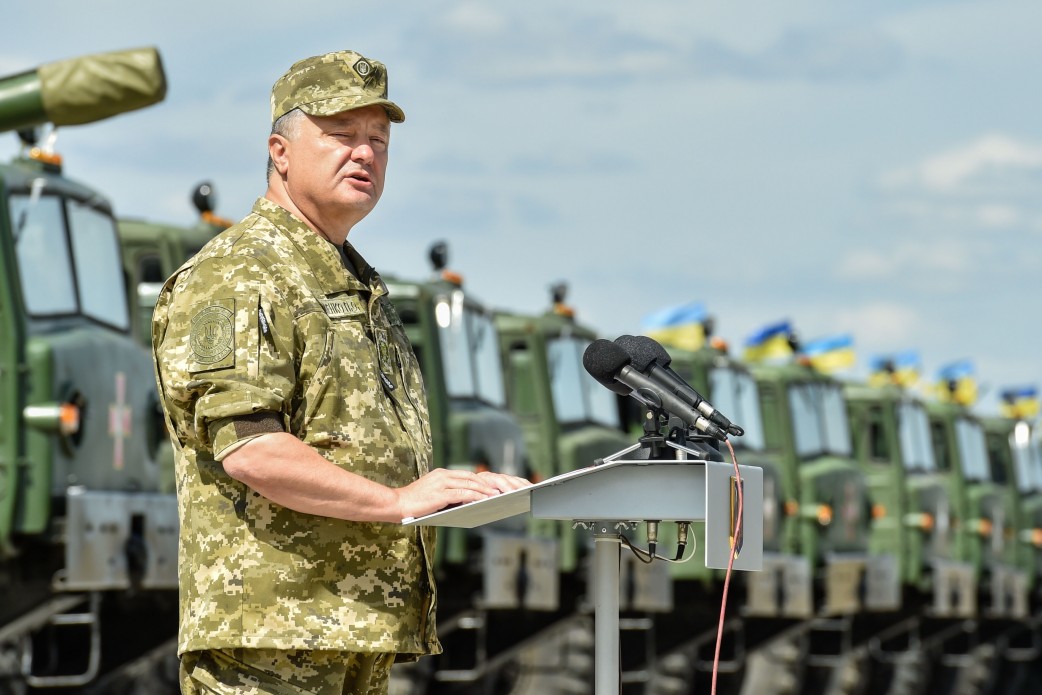 Накануне 18 марта Порошенко может бросить против России 200-тысячную армию