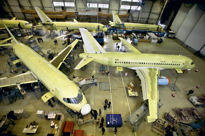 Sukhoi Superjet 100. Подрезанные крылья Sukhoi Superjet 100. Подрезанные крылья ввс