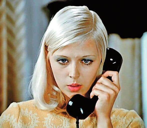 Ирина Азер: яркая жизнь, карьера и внезапное исчезновение с экранов Ирина Азер: яркая жизнь, карьера и внезапное исчезновение с экранов
