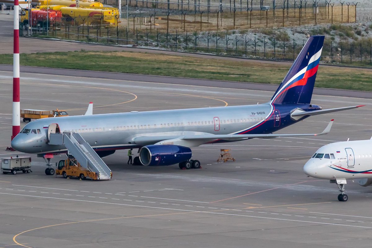 Самолет Ту-204 Мантурова отправлен на техобслуживание за ₽5 млн 