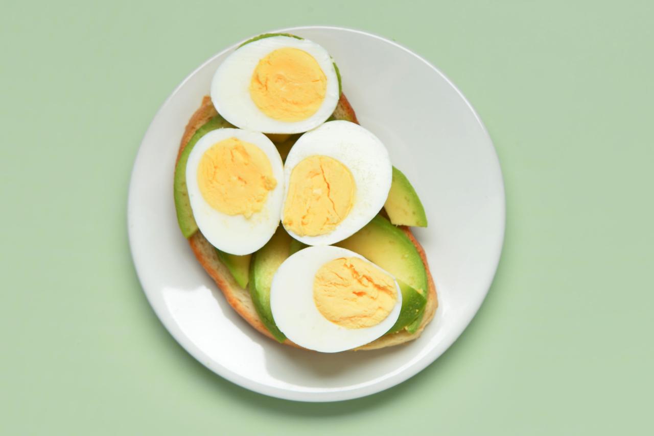 Почему нельзя есть вареные яйца на следующий день — объясняет диетолог можно, хранить, лучше, нельзя, только, также, съедать, могут, стоит, холодильнике, сырые, контейнере, яйца —, людям, ешьте, вызвать, нужно, ускоряет, больше, некоторых