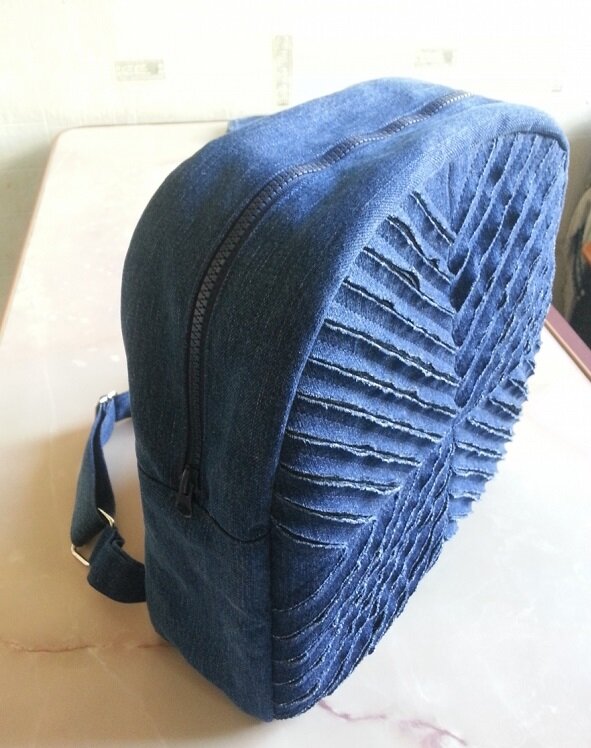 Джинсовые сумки в технике «джинсовая синель». Интересные идеи для творчества идеи и вдохновение,рукоделие,творчество