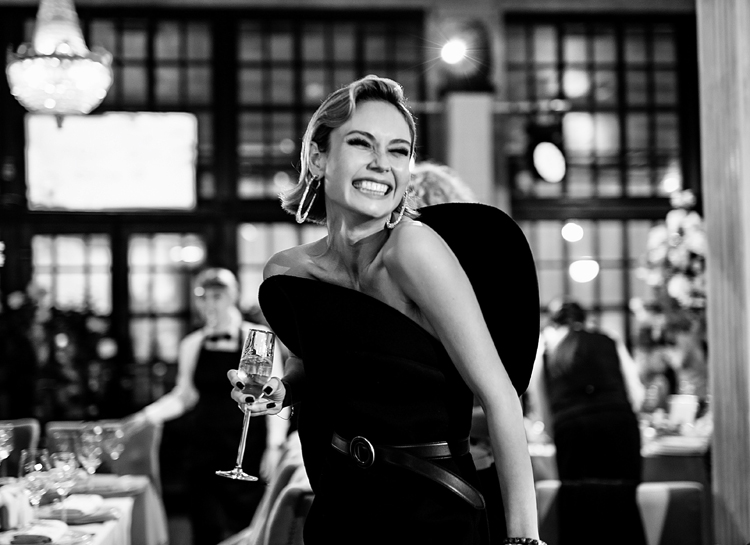 Павел Воля, Гарик Харламов, Елена Летучая и другие гости дня рождения Ляйсан Утяшевой Павел Воля, Гарик Харламов, Елена Летучая и другие гости дня рождения Ляйсан Утяшевой Звезды,Новости о звездах