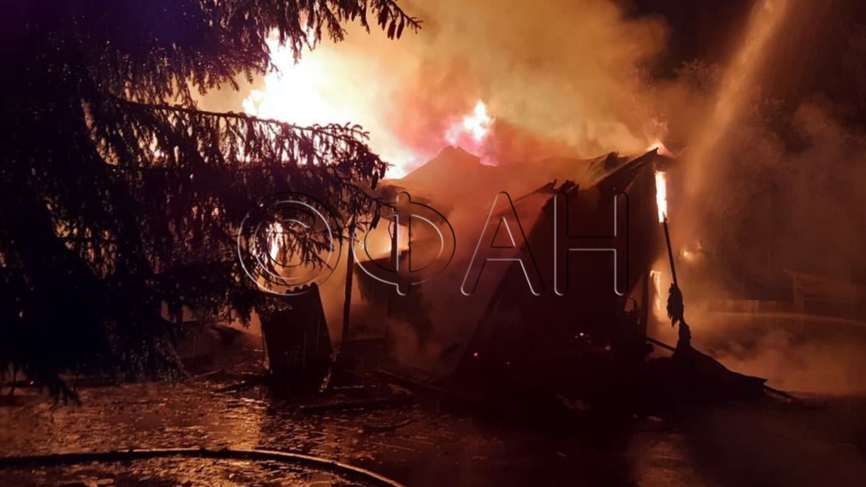 ФАН публикует кадры с места смертельного пожара в Псковской области