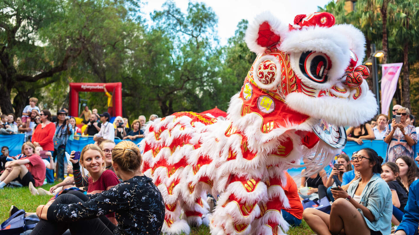 Где отмечают Новый год не 31 декабря Новый, праздник, отмечают, января, принято, время, только, праздника, отмечается, можно, когда, который, больше, другие, зимой, никто, традиции, является, Главное, здесь
