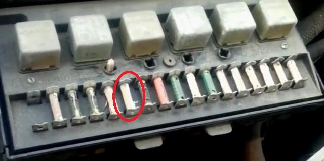 предохранитель прикуривателя старый монтажный блок