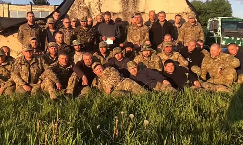 Украинская тероборона отказывается воевать с российской армией