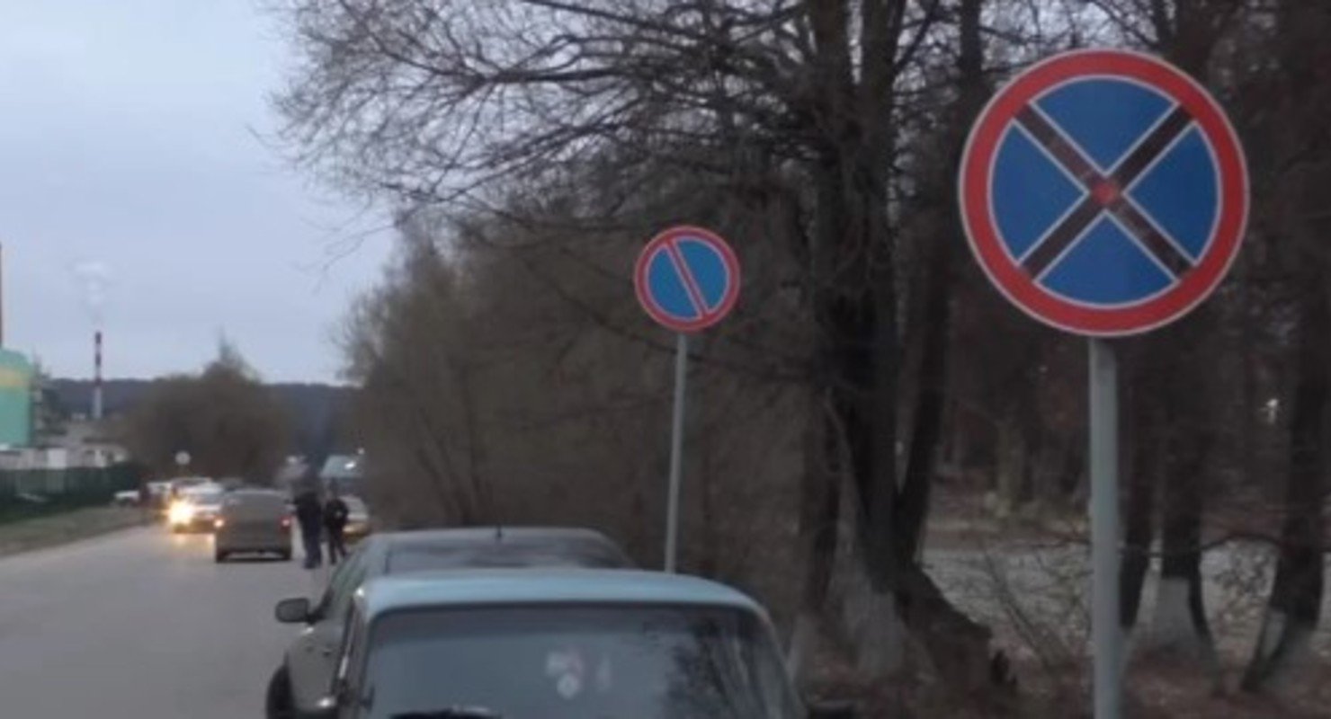 Когда заканчивается зона действия дорожного знака 3.27 «Остановка запрещена»