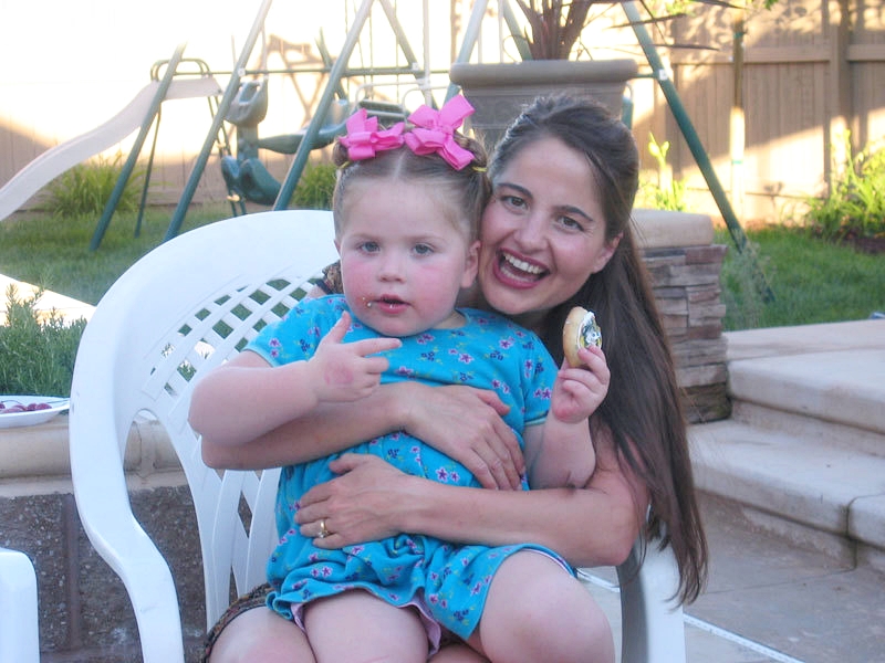 Над этой малышкой подшучивали в школе из-за лишнего веса — но сегодня её не узнать 