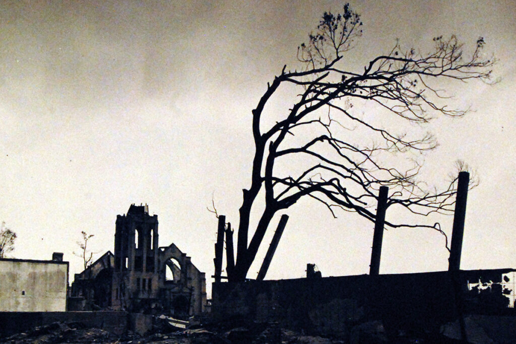 Глава армянской диаспоры Тюмени напомнил о применении США ядерного оружия