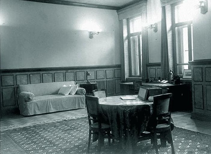 Дачи генсеков СССР: где шикарно от гос дел отдыхали советские вожди Дачи генсеков СССР: где шикарно от гос дел отдыхали советские вожди дача,история,отдых,ссср