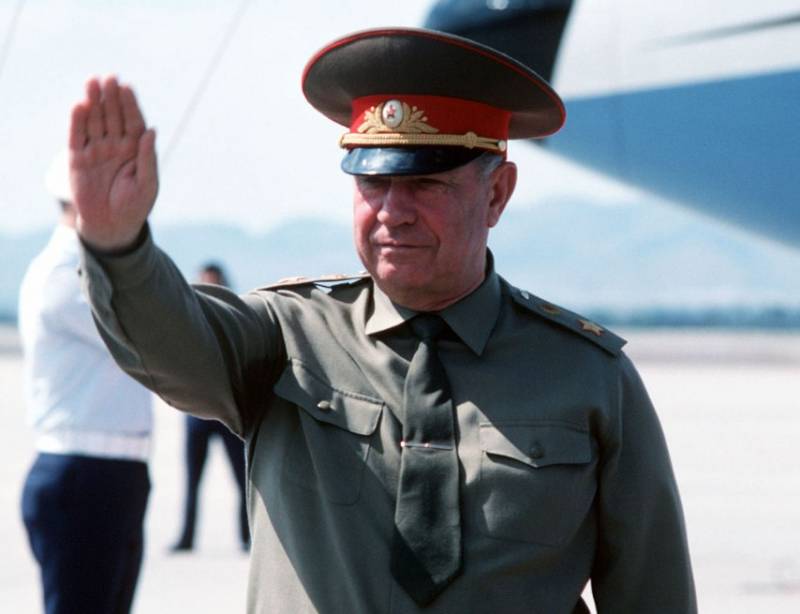 Почему Советская Армия не остановила развал страны в 1991 году Почему Советская Армия не остановила развал страны в 1991 году страны, военачальников, генералы, армии, советские, Ельцина, поколения, появились, именно, советское, государство, советский, среди, время, генералов, советских, советского, несколько, маршал, Дмитрий