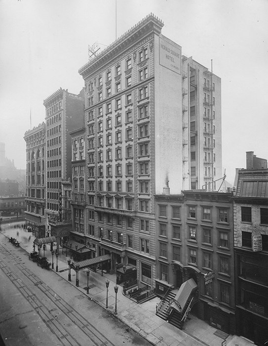 История миллионерши, 25 лет не покидавшей гостиничного номера История миллионерши, 25 лет не покидавшей гостиничного номера