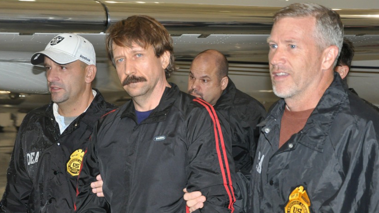 Дипломаты РФ встретились с Виктором Бутом. События дня Дипломаты РФ встретились с Виктором Бутом. События дня Видео