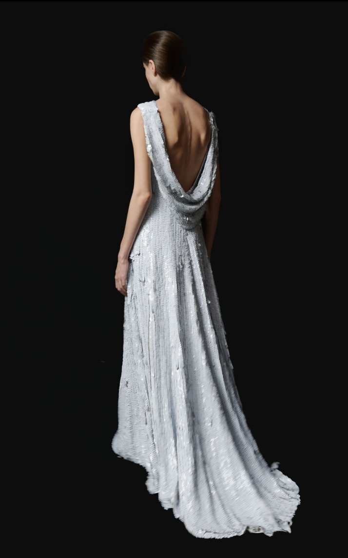 Valentin Yudashkin: Смелые силуэты и многоликий белый в новой свадебной коллекции