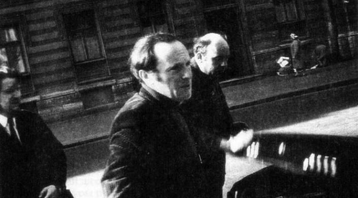 Иосиф Бродский. «Мне говорят, что нужно уезжать…» Иосиф Бродский. «Мне говорят, что нужно уезжать…»