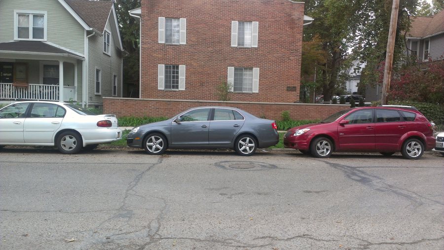 Как правильно парковаться задним ходом между автомобилями