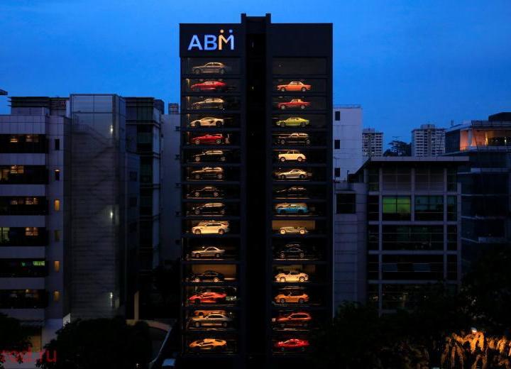 В Сингапуре открыли гигантский автомат по продаже авто