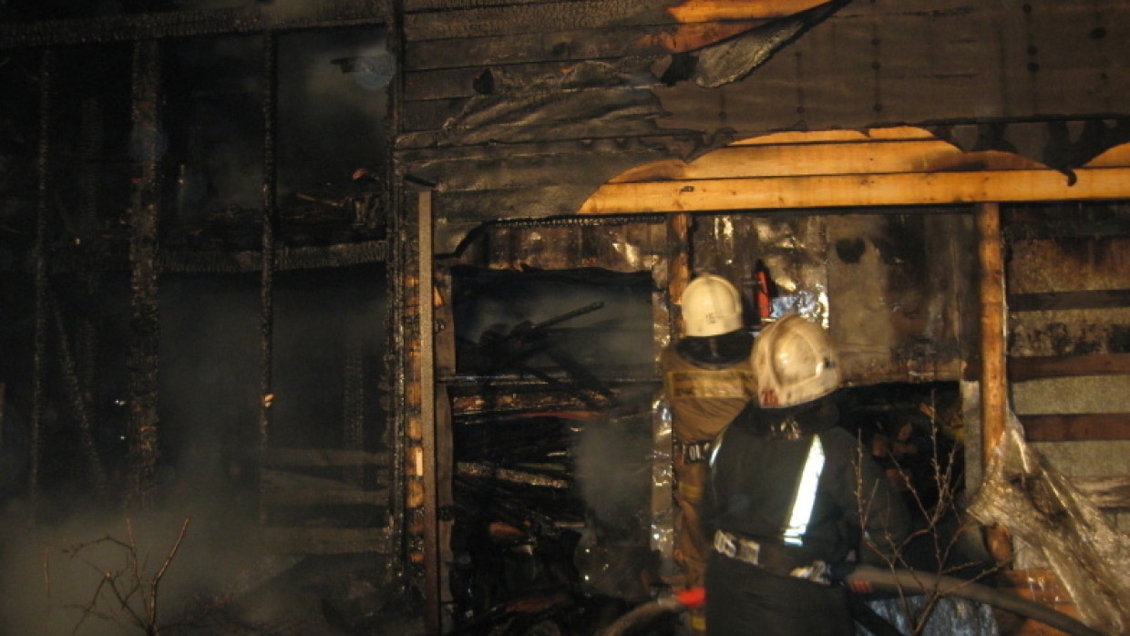 Тела двоих детей нашли после пожара в жилом доме под Архангельском