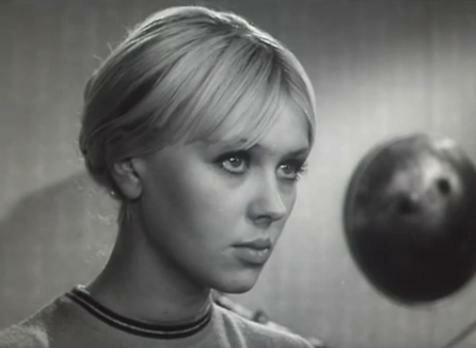 Ирина Азер: яркая жизнь, карьера и внезапное исчезновение с экранов Ирина Азер: яркая жизнь, карьера и внезапное исчезновение с экранов