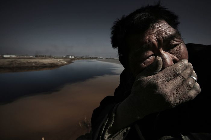 В Китае исчез знаменитый фотограф: 14 его фото, из-за которых это могло произойти китай