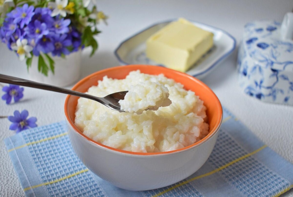 Рисовая каша - одно из самых популярных блюд, которое готовят во многих странах мира.-4