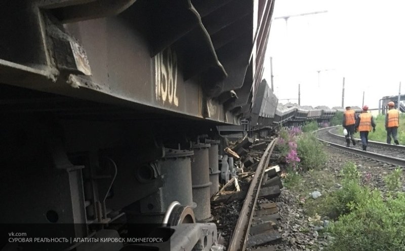 В Иркутской области с рельсов сошли 12 грузовых вагонов