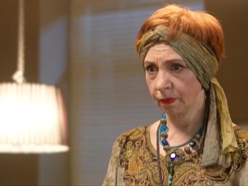 В чем секрет семейного долголетия актрисы, получившей прозвище "вечный двигатель" В чем секрет семейного долголетия актрисы, получившей прозвище "вечный двигатель" актриса,Галина Петрова,наши звезды,фильм,шоу,шоубиz,шоубиз