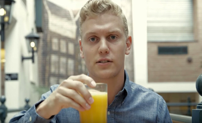 Мужчина решил проверить, что будет после отказа от сахара и через 2 недели показал изменения тела Культура