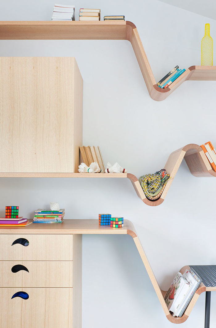 Паук в книжном дереве: веселая мебель для детских комнат детская комната,интерьер и дизайн,креативная мебель,натуральные материалы