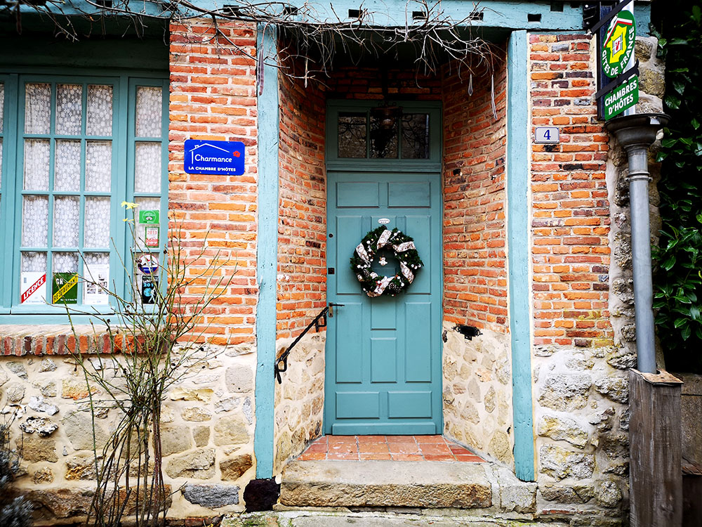 Жерберуа  – деревня роз в Пикардии авиатур