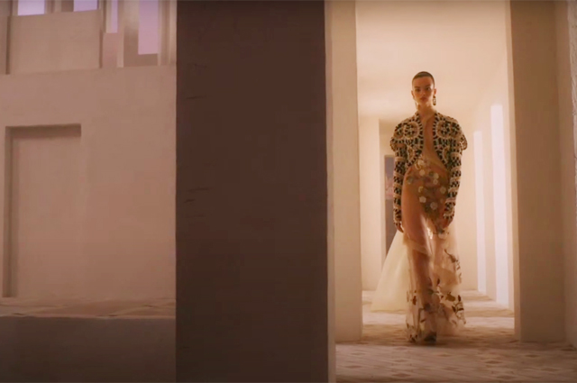 Неделя высокой моды: Кейт Мосс с дочерью, Паулина Поризкова, Кристи Тарлингтон в фильме-показе Fendi от Луки Гуаданьино Новости моды