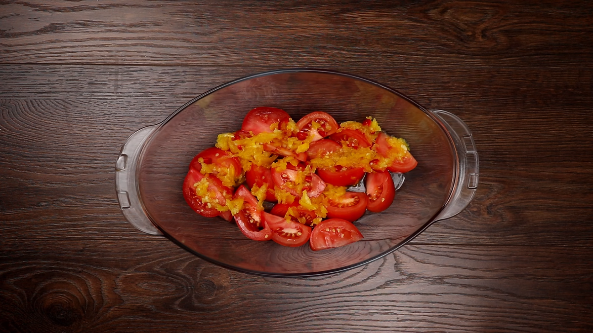 Пожалуй, это лучшая закуска из помидоров к шашлыку: съедаем ее быстрее, чем мясо Закуски,салаты