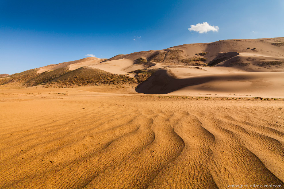 Поющие пески песке, чтобы, очень, места, часами, около, метров, полоски, вершина, готов, водой, головой, сразу, Поверьте, песка, Сочетание, масштаба, внизу, находится, видна