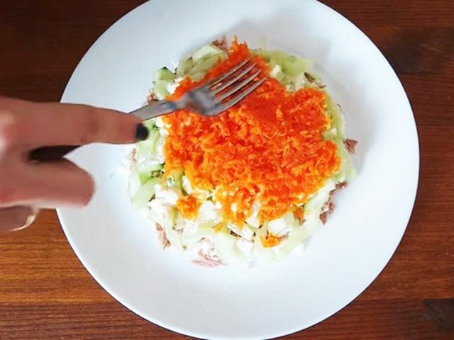 Салаты на 8 Марта – шесть вкусных рецептов Салаты на 8 Марта – шесть вкусных рецептов