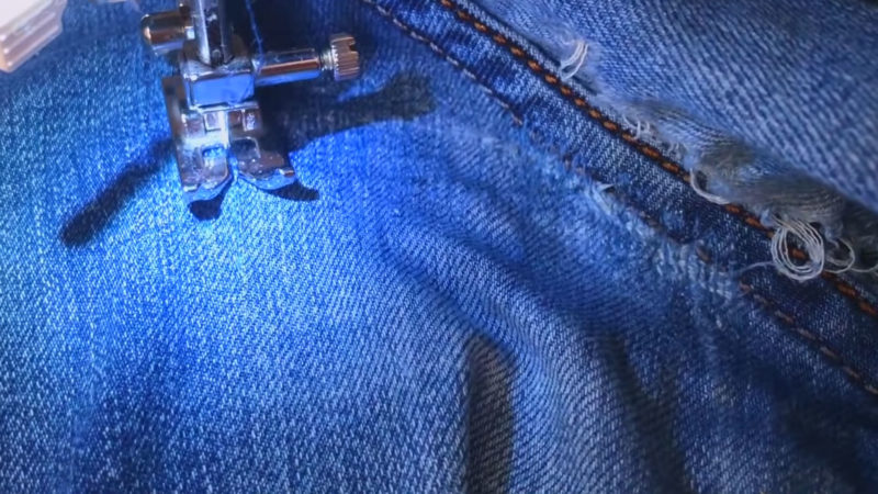 Как заштопать протертые джинсы так, чтобы не было видно одежда,рукоделие,своими руками,сделай сам