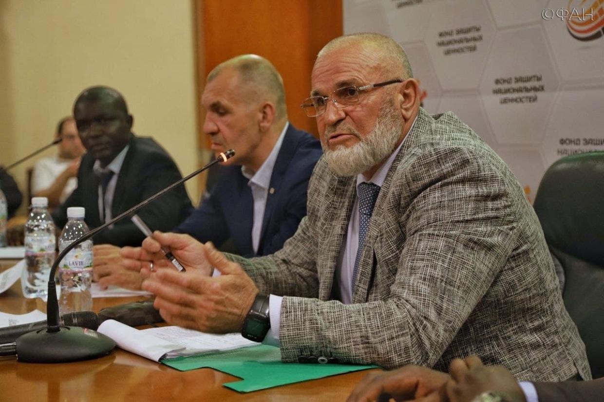 Глава СОМБ осудил западные СМИ за распространение заведомо ложной информации о ЦАР