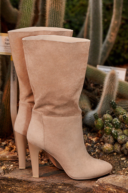 Главная деталь: выбираем аксессуары на любой вкус из новых лукбуков Главная деталь: выбираем аксессуары на любой вкус из новых лукбуков Лукбук