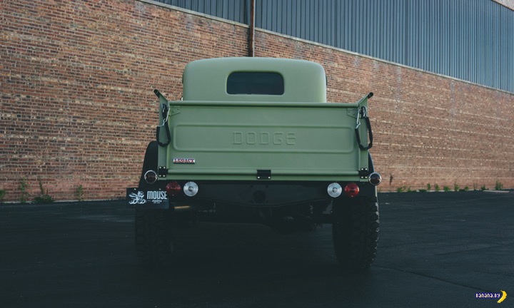 Бодрый старичок Legacy Classic 1949 Dodge Power Wagon автомобили,история