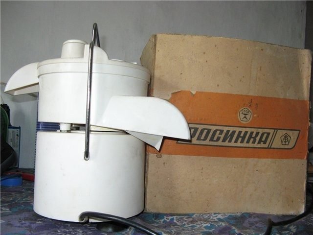 Дюжина предметов быта времен СССР Дюжина предметов быта времен СССР