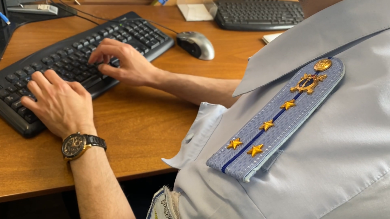 Житель Приморья устроил пожар у дверей клуба, в который его не впустили Житель Приморья устроил пожар у дверей клуба, в который его не впустили Происшествия