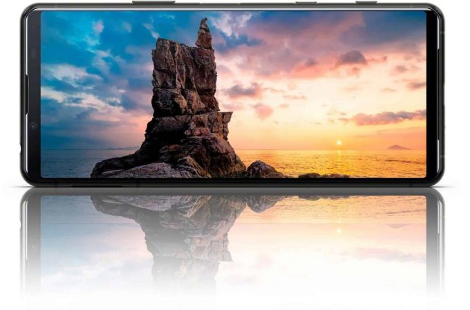 Флагман Sony Xperia 5 II показан в рекламном ролике