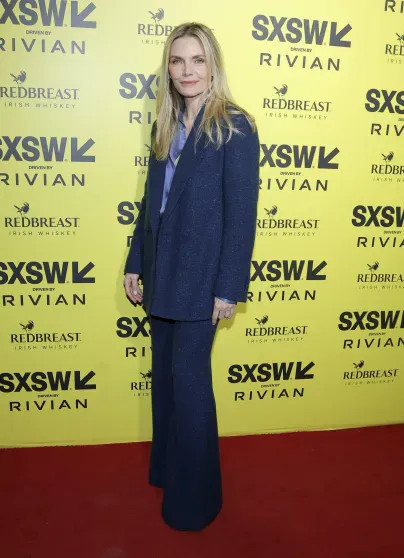 Деми Мур (в открытом платье), сёстры Дакота и Эль Фаннинг, Мишель Пфайффер посетили фестиваль SXSW — 2026 МурДеми, новый, ФаннингЭль, Дакота, Фаннинг, Мишель, Пфайффер, фильм, независимый, представила, Сестра, деньгами, проблемы, Марго, Apple, представили, сериал, фестивале, никогда, ГонсалесПфайффер